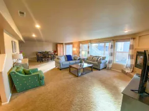 Spacious Cozy Walkout Basement. - Image 3