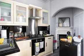 Mountroyal.Victorian Self Catering apartment 2 - Image 5