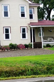 Step back in time farm house - Image 2