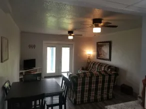 Lake house downstairs bungalow lake Corpus Christi - Image 2