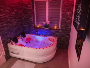 Apartment – Jacuzzi – For two - Image 3