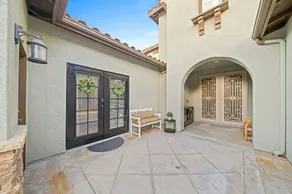 Private/Modern & Cozy HiddenGem - Image 3