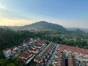 Nureenas Residence Condominium - Image 4