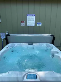 Your Getway & Jacuzzi Awaits - Image 5