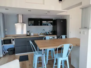 Bright, quiet, spacious 2-room apartment with terrace - Image 5