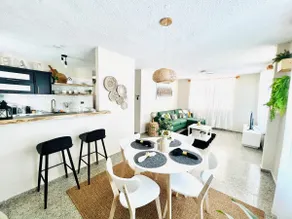 Sweet Breeze Oasis with Pool, A/C & Wi-Fi - Image 4