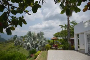 Spectacular Casa Quinta with an exclusive view - Image 5