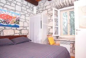 Beautiful Stone House with Garden - Image 5