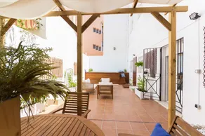 Apartment with private pool, 50 meters from the beach - Image 3