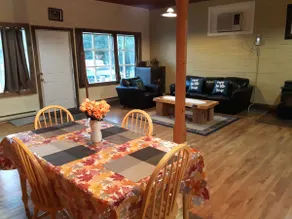 Beautiful studio apartment. Pet friendly - Image 4