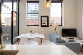 CBD 2BR Loft • Walk to Marvel & Southern Cross Stn - Image 2