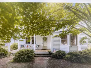 Smith's Little Cottage - Image 5