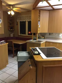 Leduc Home close to Airport - Image 3