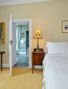 Nile Lodge House, Galway City, Sleeps Up To 10 - Image 5