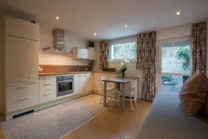 Self-contained apartment for up to 4 people - Image 4