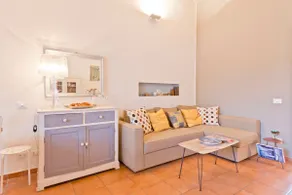 Delightful two-room apartment in Pigneto - Image 5