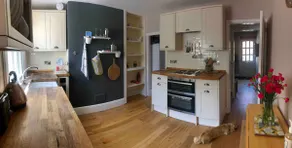 Stylish Victorian 2 Bed Townhouse - Image 4
