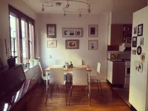 Spacious, cozy townhouse close to the city center - Image 3