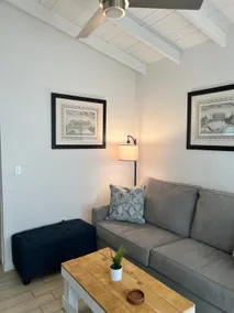 Casita Midtown, 2BR 1BA w/pool & washer/dryer - Image 2