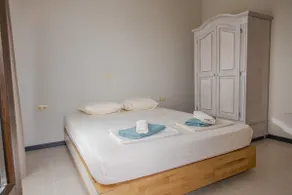 Lovely 3BD flat with PARKING and SEA VIEW by Flаt Manаger - Image 5