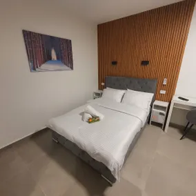 Bat Yam Nice Room in Apartment - Image 2