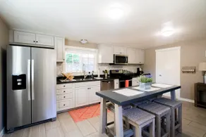 Palisades Cottage - Image 2