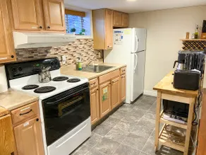 Rare Find Spacious Basement Apartment with Parking - Image 4