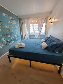 2/3 bedroom apartment near Paris - Image 5