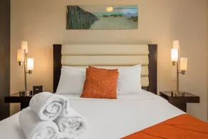 Luxury 1BR Condo @ Great Location & Amenities - Image 2