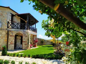 Traditional Stone House with Garden - Image 3