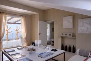 A penthouse with breathtaking views - Image 5