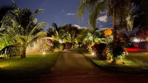 TRANQUIL PALM BEACH 5BR/4BA HOME - PRIVATE POOL - HOT TUB - HOME THEATER - Image 4