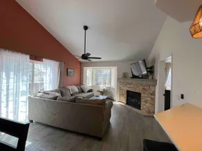 Edwards condo with attached garage - Image 5