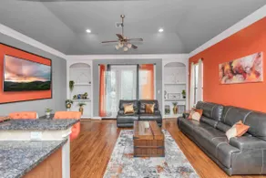 Spacious Houston 3Bed3 Bath Family Townhome - Image 4