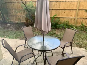 5 mins to UF! Cozy apartment close to attractions - Image 2
