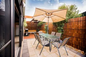 The Junction Boutique Apartment - Image 4