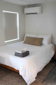 The Spanish Retreat - Image 4
