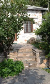Alisachne, little house - Image 3