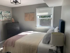 Private guest apt on creek w/ patio & fire feature - Image 3