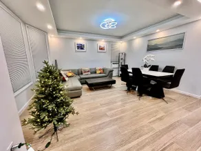 Morden 3-bedroom Home Close to Ferry+NYC - Image 2