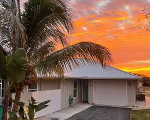 Hobe Sound Hideaway private pool, hot tub, lanai - Image 2