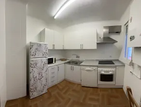 Entire house with a terrace with views - Image 5