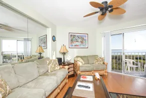 Breathtaking Oceanfront Views at Tropical Daze - Image 4