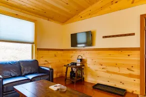 Cayuga Lake Cabins, Cabin A - Image 2