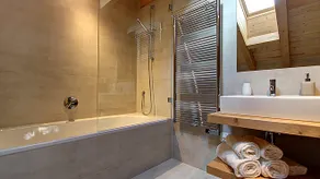 Luxury on the swiss mountains - Image 4