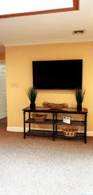 Bright and cozy 2 bedroom apartment in South Hills - Image 4