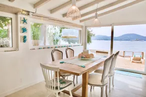 Beachfront House [Private Beach] close to center - Image 3