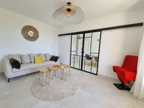 Free parking - spacious modern apartment - Image 2