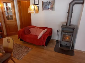 Large vacation home in quiet location - Wi-Fi for 9 people - Image 4