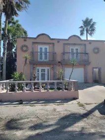 Entire duplex 5 bd/3 bt triplex walk to the beach - Image 4